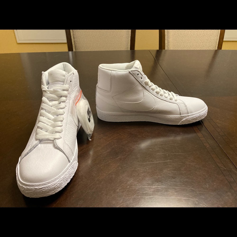 New Nike Blazer Zoom Mid SB Triple White Sneaker 7 - Picture 6 of 11